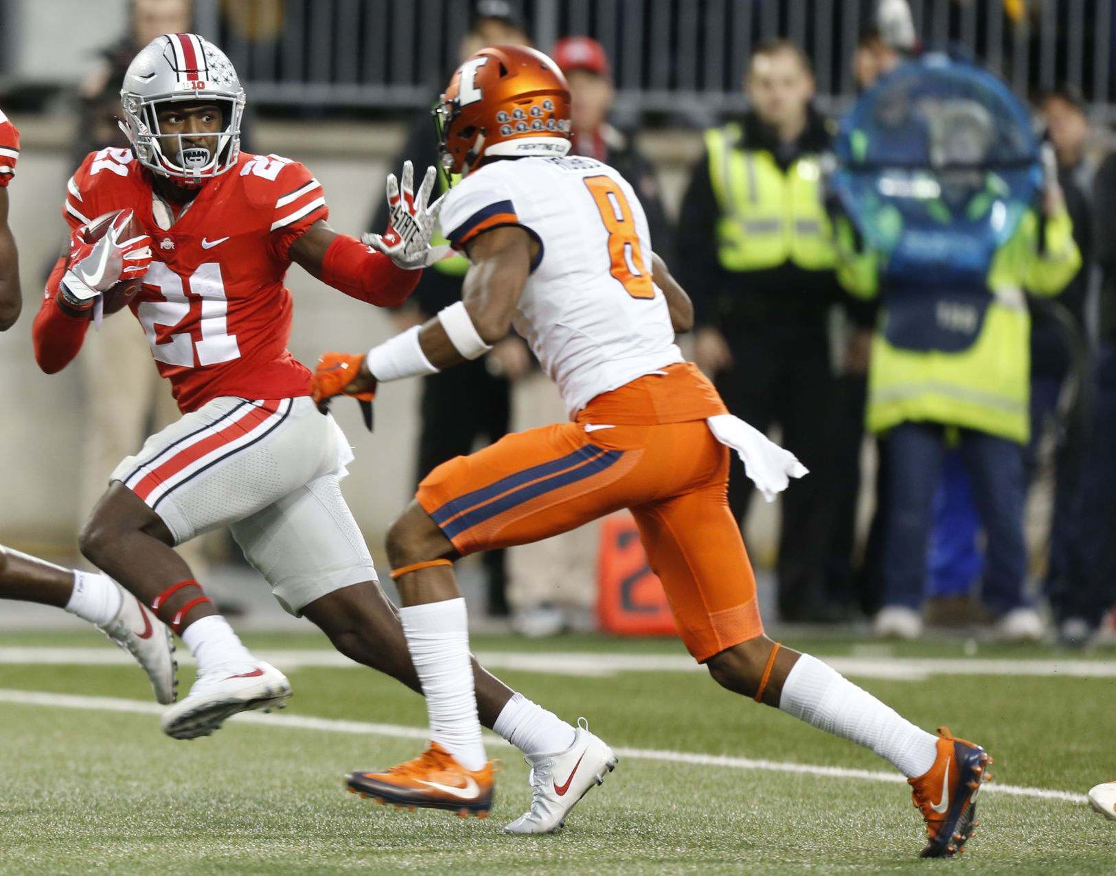 DB -- Nate Hobbs